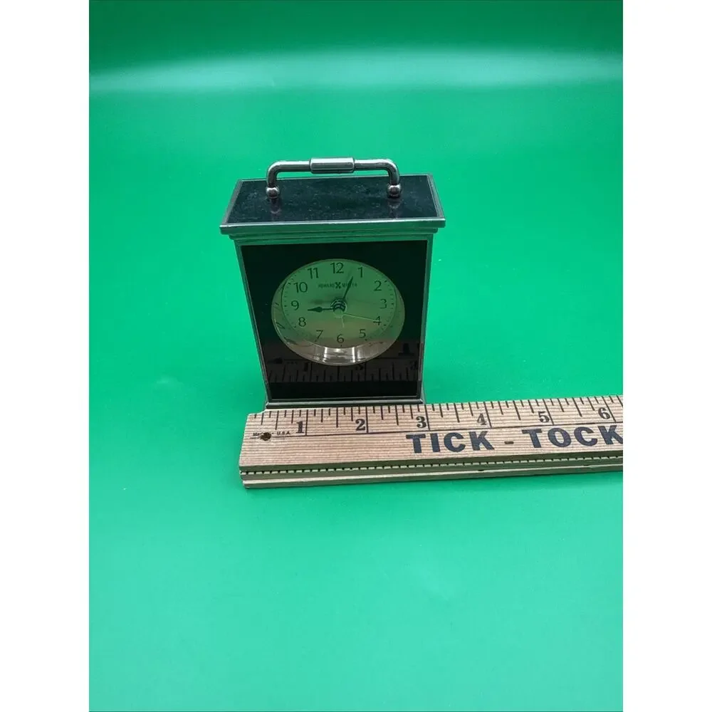 Vintage Howard Miller alarm clock Tested & Works